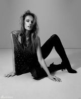 高清组图：超模亚历山大-安布罗休性感黑白写真