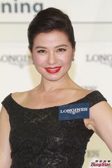 组图：钟楚红贺郭晶晶产子 马国明享受演床戏