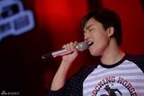 组图：中国好声音第三场 选手嗓音雌雄莫辩