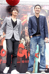 幻灯图：《艋舺》原声庆功会 阮经天赵又廷叫卖