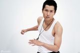 幻灯图：新晋小生刘科半裸拍写真 蓄势全面出击