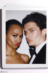 组图：金球奖后台大头照 获奖者卖萌开心留影