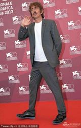 组图：《叫费德里科》发布 导演戴黑超抢镜