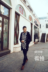 明星爱街拍：大长腿欧巴孙艺洲&金世佳的时装秀