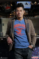 组图：郭富城受伤不再凌空跳舞 母亲放弃催婚