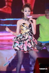 幻灯：新城劲爆颁奖礼落幕 陈奕迅容祖儿称王封后