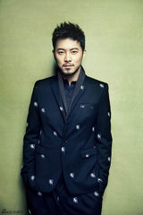 组图：沙溢时尚型男写真曝光 尽显成熟男人魅力