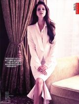 组图：打雷姐登中国版《VOGUE》 典雅白裙梦幻妆容