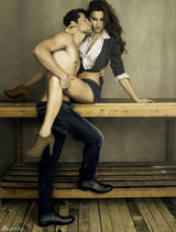 高清图：C罗女友伊莉娜-沙伊克写真热裤秀美腿