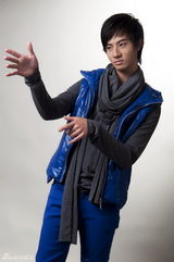 组图：赵文浩拍摄动感写真展现全新自我