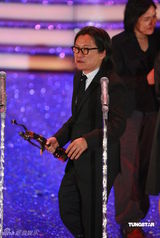 幻灯：香港金像奖现场 《十月围城》获最佳影片