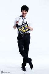 组图：郭京飞阳光写真尽显盛男魅力