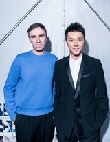 冯绍峰携女友亮相巴黎高订秀 倪妮新片2月开拍