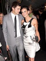 幻灯：泰拉-班克斯跳钢管舞 Snoop Dogg当厨师