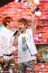 组图：Beast《MCountDown》夺冠 SJ首演后续曲