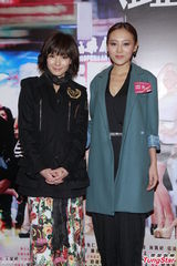 组图：陈奂仁助阵电影首映 何佩瑜不秀性感