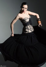 高清组图：阿朵演绎《再见卡门》 大片现千面魅力