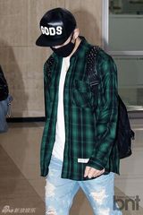 组图：韩团2PM与MBLAQ等结束日本演出返韩