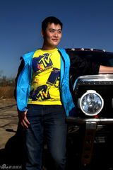 组图：张桐最新杂志大片 阳光型男展沉稳魅力