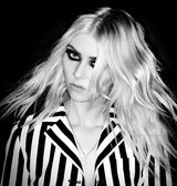 组图：绯闻女孩泰勒华丽写真 烟熏魅惑摇滚范