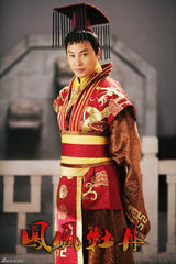 组图：《凤凰牡丹》双十一曝幸福情侣款温情剧照