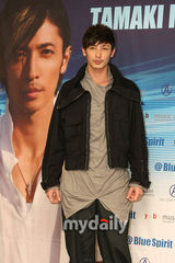 幻灯图集：玉木宏访韩新闻发布会 为演唱会做宣传