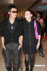 组图：谢霆锋张柏芝全家昔日温馨幸福瞬间