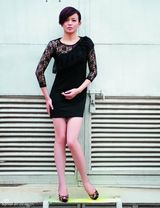 组图：施诗秋日写真曝光 释放青春性感