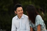 组图：吴秀波《心术》剧照曝光休闲帅气