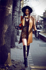 高清图：小宋佳变身百搭女王 潮流杂志街拍出炉