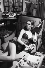 组图：超模萨曼莎内衣写真 风骚撩人秀美乳