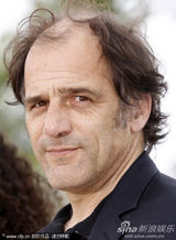 《青少年警队》记者会 女主演变身“黑衣娘子军”