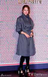 组图：尹恩惠韩智敏等出席服装品牌时装展