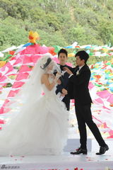 高清图：张杰谢娜香格里拉大婚全程回顾