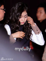 组图：韩花滑运动员金妍儿等出席体育大奖颁奖礼