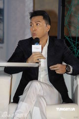 组图：甄子丹欲挑战喜剧片 将回港入组拍摄新戏