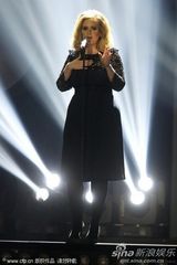 组图：第32届全英奖 阿黛尔获最佳专辑等大奖