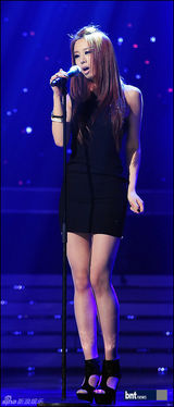 组图：韩新女团EXID《Show Champion》节目性感华丽