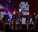 高清组图：李宇春个唱为妈妈庆生 万人合唱圣诞歌