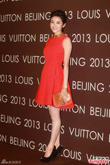 组图：刘嘉玲睡袍装秀美胸 孙俪否认百万片酬