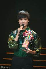 天娱群星榜中榜揽七奖 李宇春称后张杰封王(图)