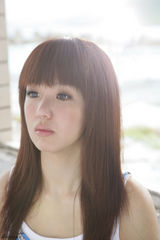 高清组图：郭书瑶上演湿身诱惑 拍MV与师弟戏水