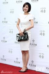 组图：金智友RaymonKim大婚 李志勋等众星道贺