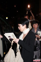 组图：粤剧陈剑声设灵 梅雪诗陈宝珠携手致祭