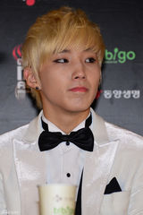 组图：2012MAMA盛典落幕 鸟叔等亮相获年度大奖