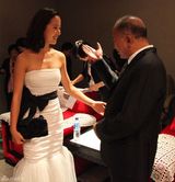 高清图：江一燕出席《剑雨》首映仪式 白裙唯美脱俗