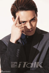 组图：徐正曦英伦范杂志大片 用表演绽放力量