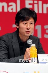 组图：渡边谦携《不可饶恕》亮相釜山电影节