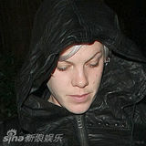 组图：盘点欧美女歌手素颜 碧昂斯美艳水果姐雷人