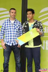 组图：彭于晏运动装亮相帅气抢镜